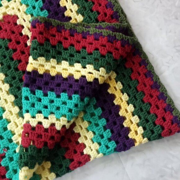 Vintage Crochet Blanket - Picture 6 of 6